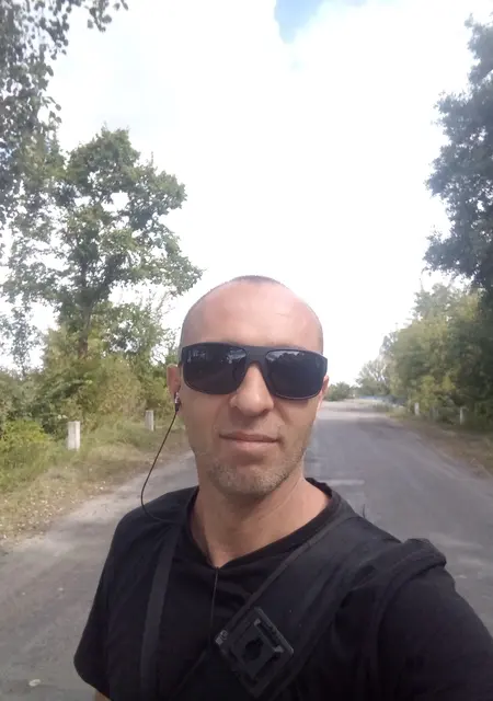 Я Сергей, 45, из Харькова, ищу знакомства без обязательств