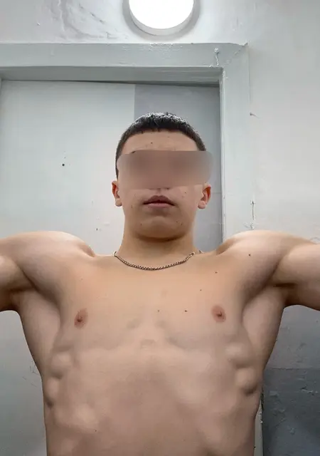 Данил з Харкова, мені 19 років, познайомлюсь для постійних стосунків