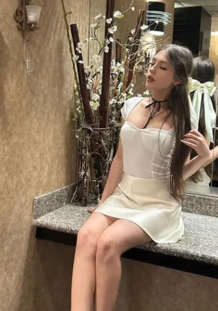 Я Василина, 18, знакомлюсь на одну ночь в Жёлтых Воде