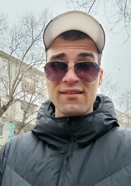 Алекс из Афин, ищу на сайте знакомства на одну ночь