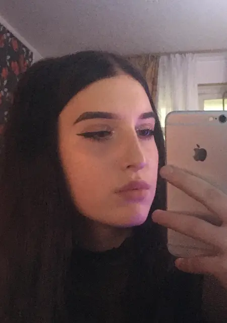 Маша из Херсона, мне 23, познакомлюсь на одну ночь