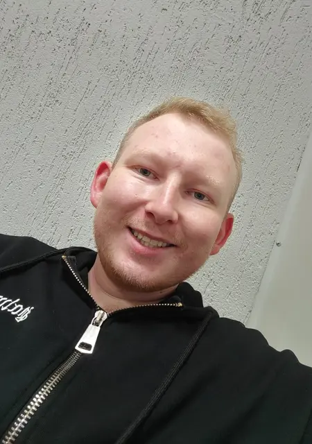 Я Даня, 25, знакомлюсь без обязательств в Лунинце