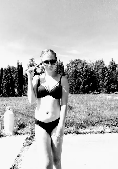 Я Eliss, 28, из Ровно, ищу знакомство для приятного времяпровождения