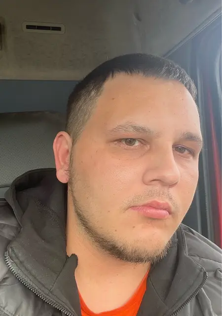 Вячеслав из Франкфурта-на-майне, ищу на сайте знакомства на одну ночь