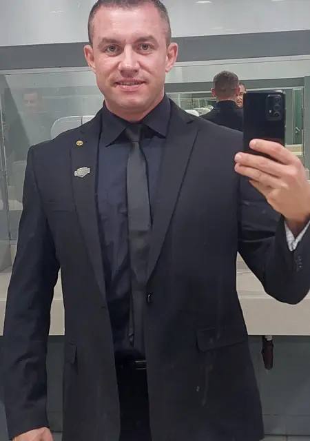 Eitan из Петах-Тиква, мне 38, познакомлюсь на одну ночь